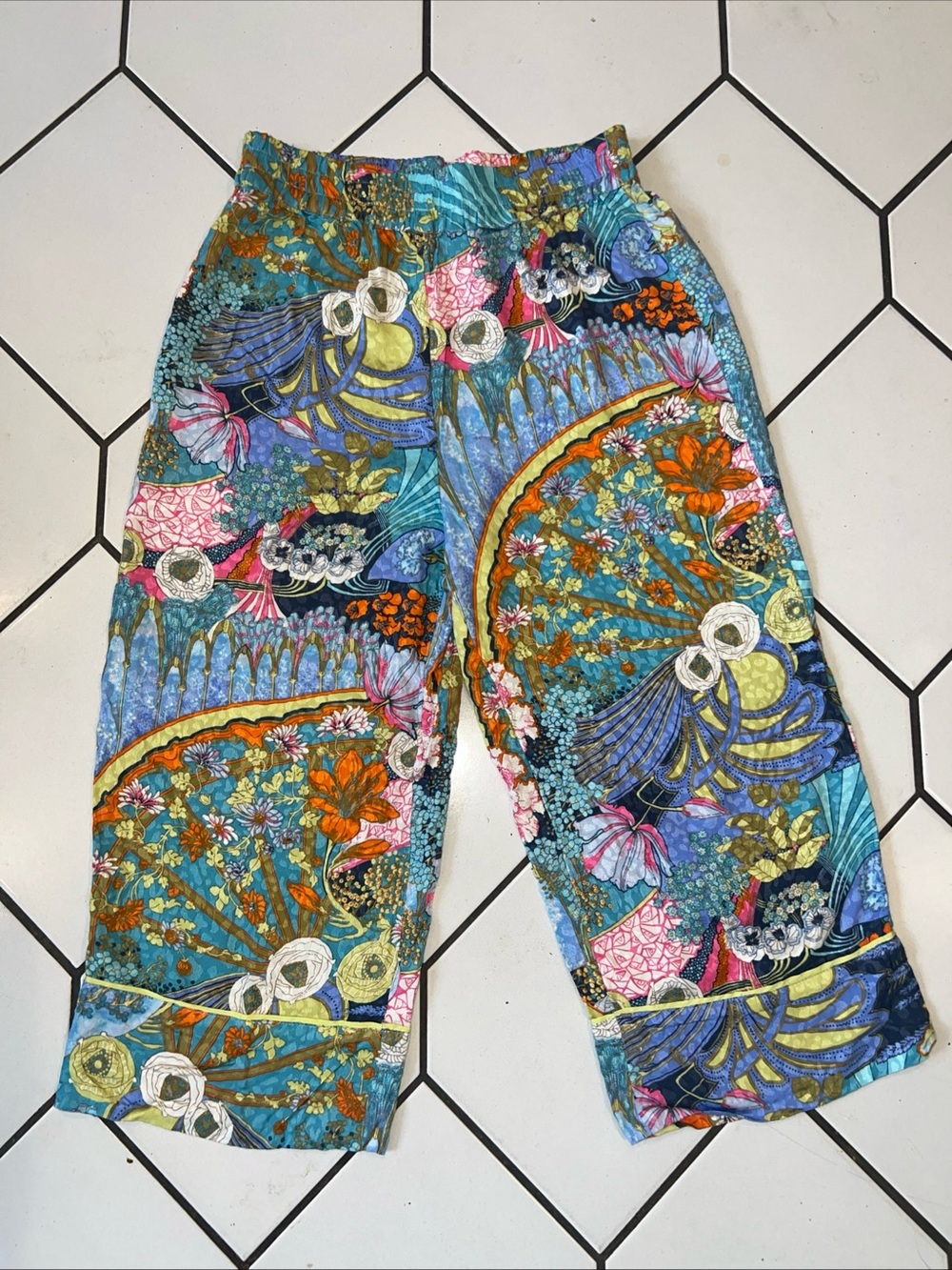 Anthropologie women’s floral BoHo wide leg cropped pants size medium